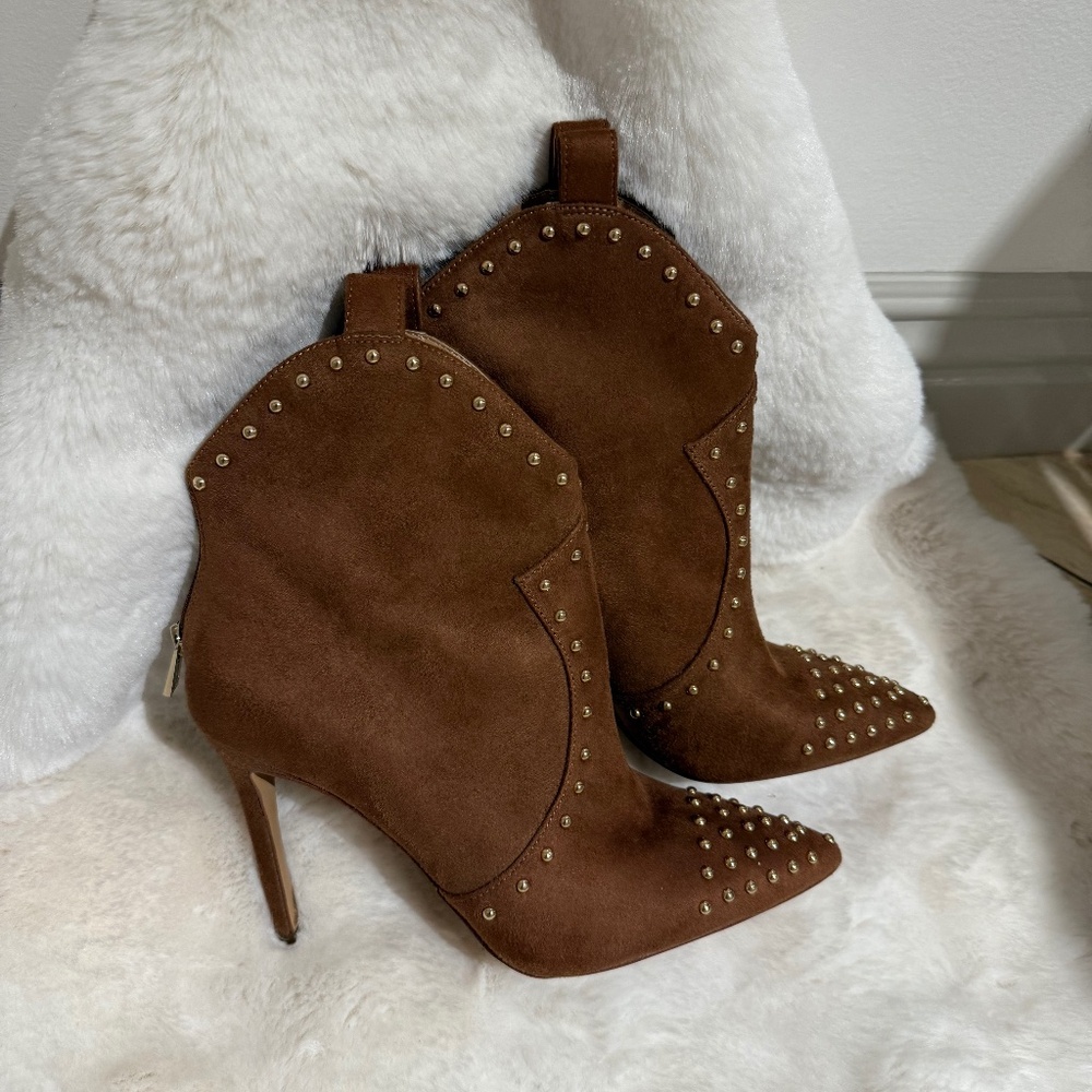 Jessica Simpson Pixellez ankle bootie!